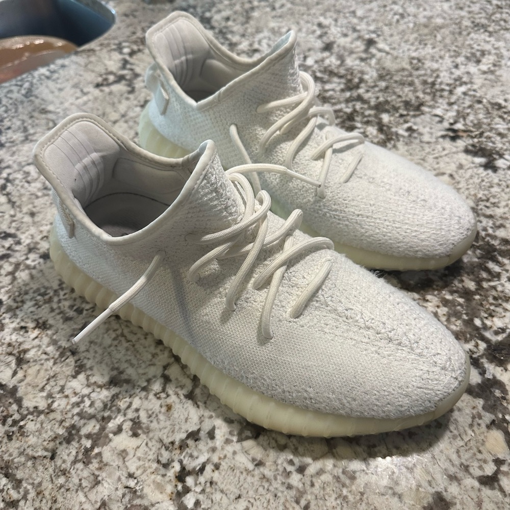 Authentic adidas Yeezy Boost 350 V2 Cream